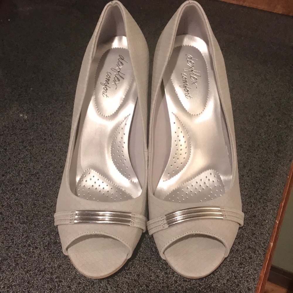 Gray Heels